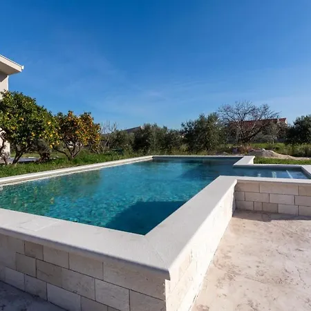 Dolina Opuzen By Guide