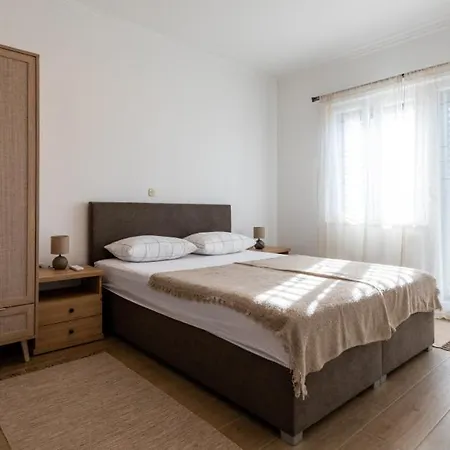 Dolina Opuzen By Guide *